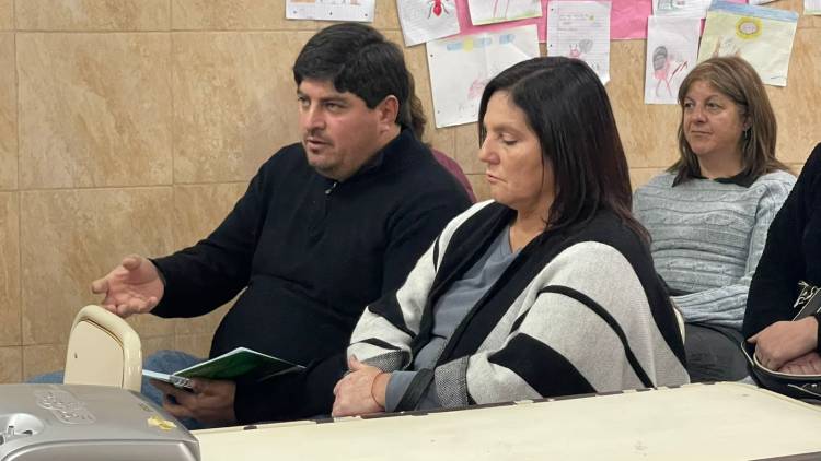 EL CONCEJO EN LOS BARRIOS SESIONÓ EN LA “ZONA 1”